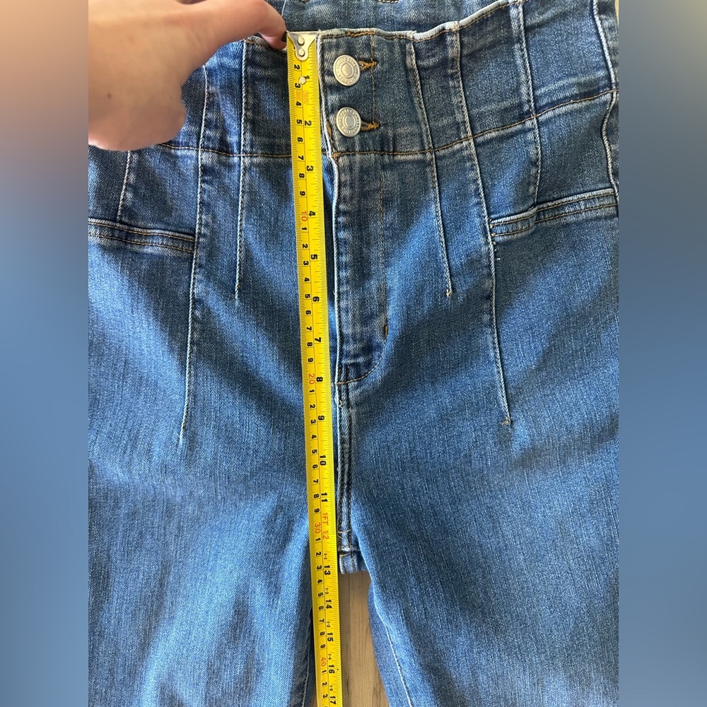 Free People We The Free Jayde Flare Jeans Super High-Rise size 29 - Picture 15 of 16